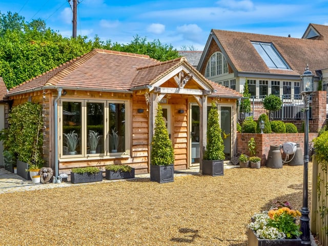 Shrover Lodge, Anmore Lane - Guide Price: £2.75m
