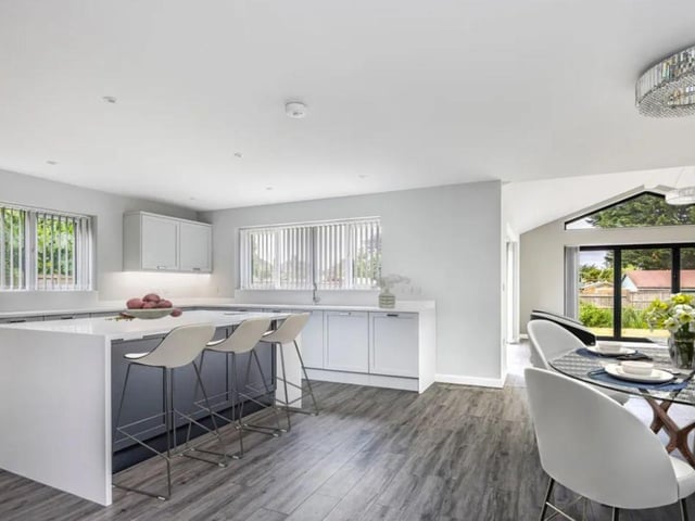 This home is a new build and it has a 10 year warranty as well no forward chain.