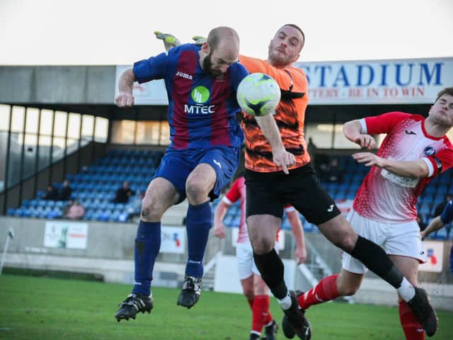 Tom Jeffes headed the winner as US Portsmouth came from behind to beat Hythe & Dibden. Picture: Nathan Lipsham