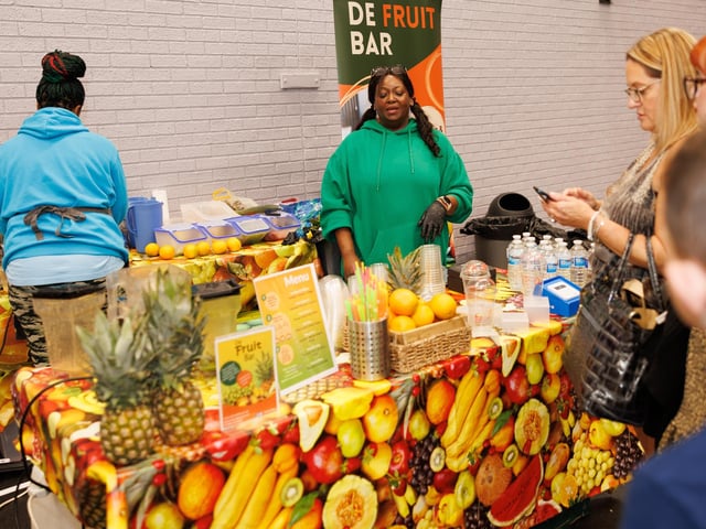 Portsmouth Vegan Festival 2024 drew in hundreds of people who were greeted with a range of vegan stalls and businesses. Picture:Marcin Jedrysiak