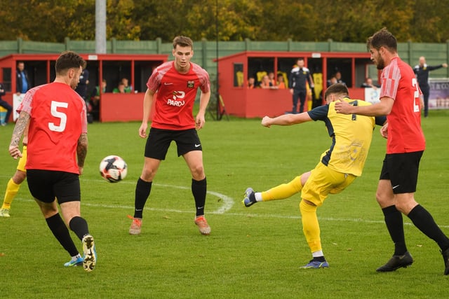 Ryan Pennery fires in a shot. Picture: Keith Woodland