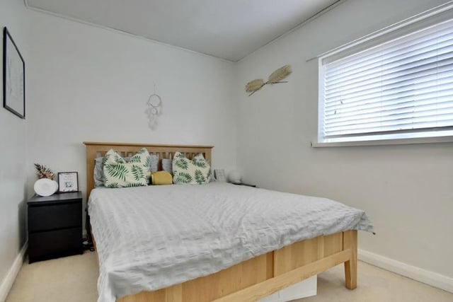 This home is close to public transport links and is in a good area for schools