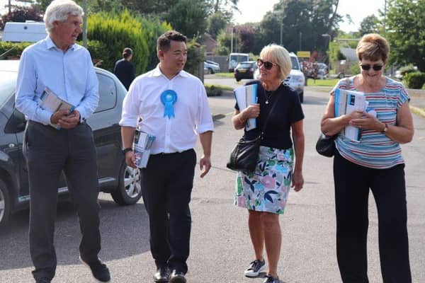 Havant MP Alan Mak delivers his community newsletter with local councillors