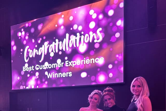 Barnet Lodge salon exterior in Drayton