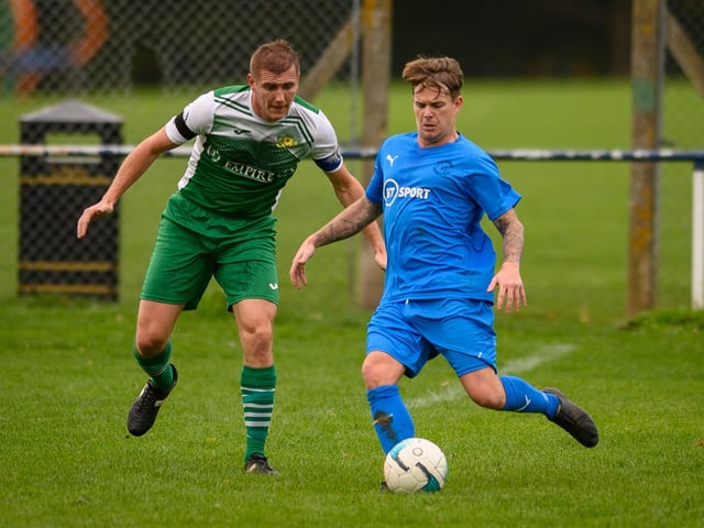 Paulsgrove (blue) v Moneyfields. Picture: Keith Woodland