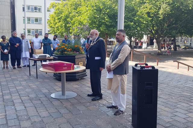 Cllr Asghar shah and Mayor of Portsmouth