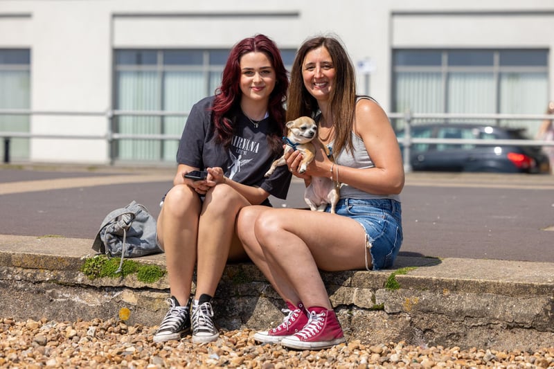 Freya Roe (15) with mum Maria Cleary (41) and dog Fifi (6). Picture: Mike Cooter (110524)