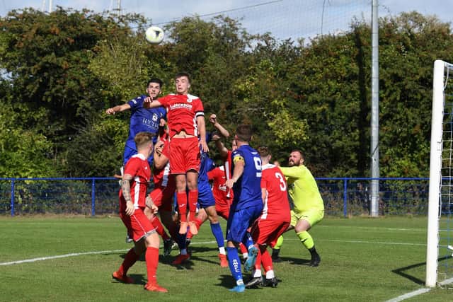 Horndean defend a corner.
Picture: Neil Marshall