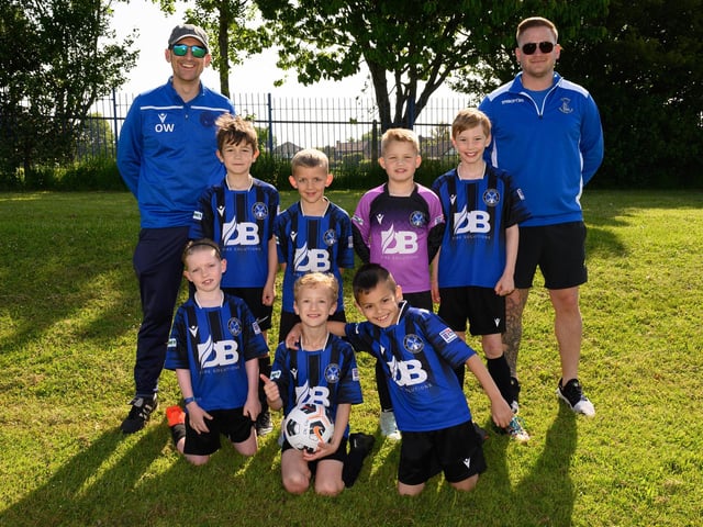 Clanfield Yellows U8s. Picture: Keith Woodland (270521-34)