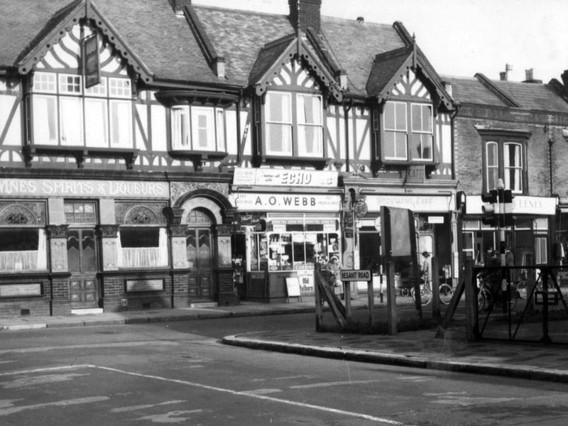 The Black Dog was a popular pub with a mock Tudor frontage. it was demolished in the early 1960s and another pub of the same name was built a few yards to the west of it. This building was demolished in 2002.