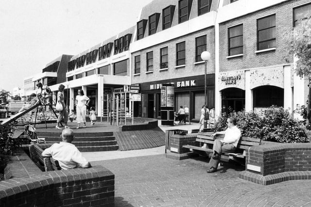 This is what life looked like in West Street, Fareham in August 1984