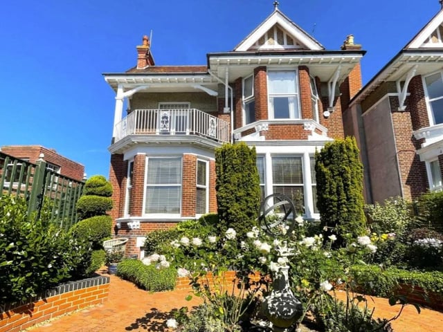 This lovely home in Southsea comes with six bedrooms, four bathrooms and six reception rooms. This property is in a prime location in the city and it is being sold for £2,150,000 - it is being sold with D.M. Nesbit & Co. The listing says: "An opportunity of immense appeal and rarity set within Southsea's premier address. Commanding delightful and fascinating panoramic views to The Solent and Isle of Wight, this truly magnificent six bedroom detached seafront character residence boasts generous gardens, double-width garage plus ample private parking, heated swimming pool, a wealth of period features, and, at some 5.500 sq. Ft."