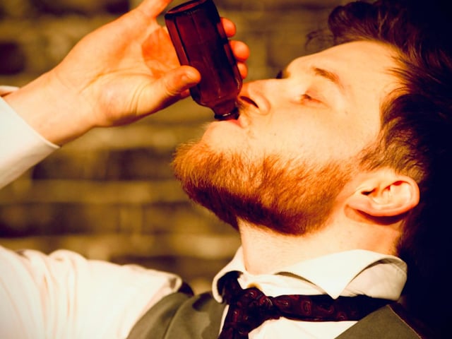 Dr Jekyll and Mr Hyde Dickens Theatre Company at Kings Theatre