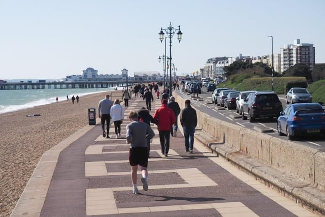 In Southsea, beachgoers can enjoy gorgeous beaches, fun at Blue Reef Aquarium, both Clarence and South Parade piers, and a picnic along Southsea Common. In Southampton, the seafront is a port from the River Itchen to Redbridge, followed by marshes.