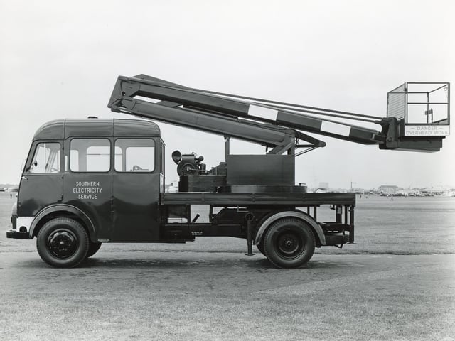 Southern Electricity Service on Southsea Common, Portsmouth in the 1950s. Picture: Wright & Logan Photographers
