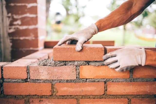 A decision to raise the threshold of objections at which planning applications to Portsmouth City Council are considered by councillors will stand