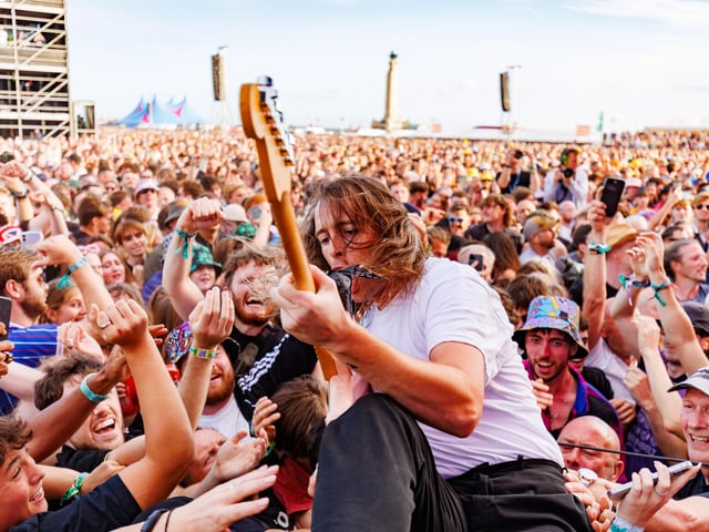 Crowds at VictoriousPicture:Marcin Jedrysiak