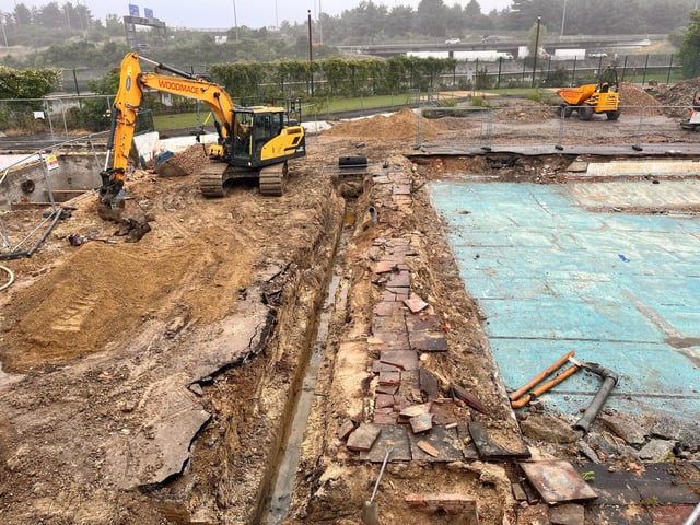 The Portsmouth City Council has issued an update on the Hilsea Lido which is undergoing a multi-million pound regeneration.