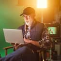 Using digital scripts on film set (photo: Adobe)