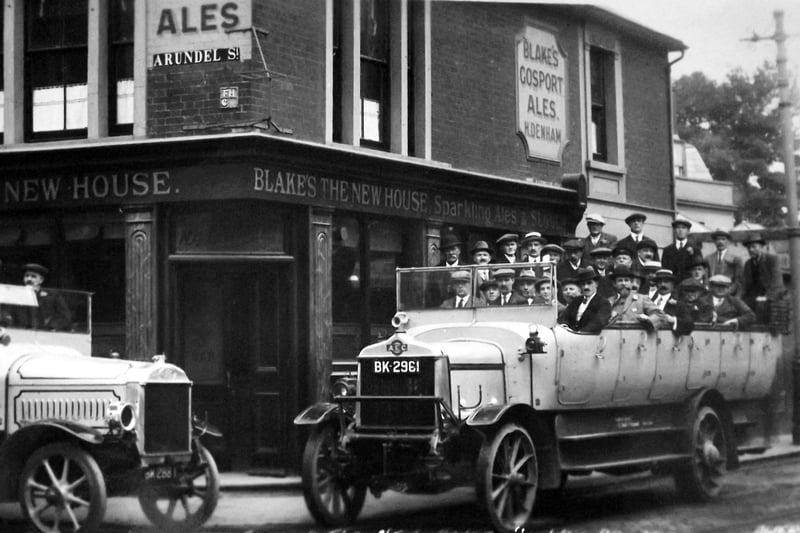 Pub regulars from the New House in Fratton Road all snug and happy and ready for a jolly boys outing in 1919.