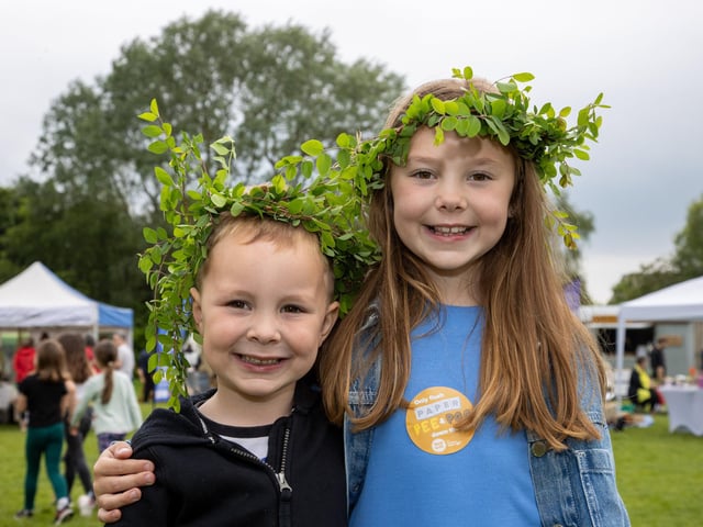 Families enjoyed a petting zoo, games and stalls at Wicor Primary Schools Fayre on Saturday afternoon.
Pictured - Edwards, 4 and Jessica, 8
Photos by Alex Shute