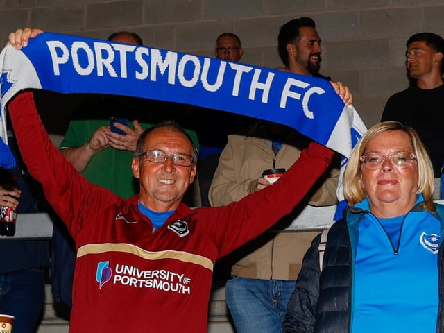 No half and half scarfs here!