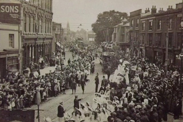 May Day parade at Sultan Road/Commercial Road junction
When Portsmouth celebrated May Day. A view along Commercial Road with Sultan Road to the immediate left.