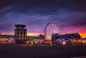 Clarence Pier by Dave Tuckwell. @davebythesea