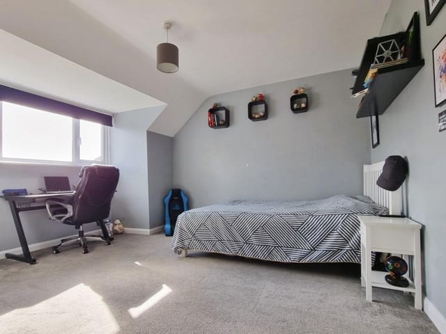 This home is also situated near Court Lane Infant Academy and Court Lane Junior Academy.
