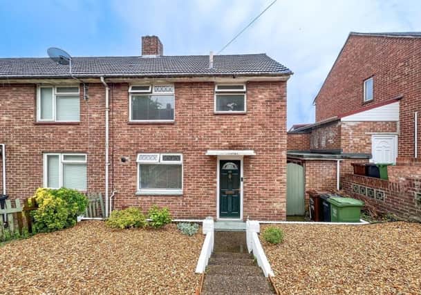 This two bedroom house in Cosham has two reception rooms, a bathroom and a spacious garden up for grabs and it is on the market for £250,000.