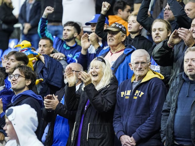 2,891 Pompey fans watched the Blues' 3-2 win at Reading