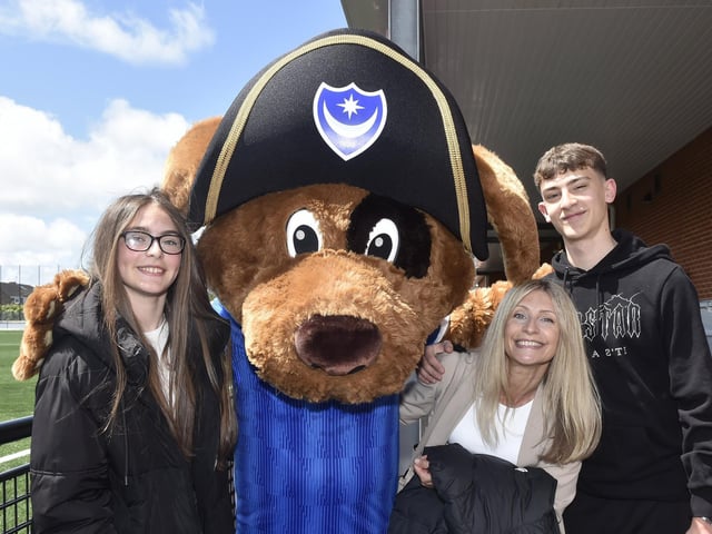 A charity football match between Pompey Charity Squad v FC Global Kickers took place on bank holiday Monday, May 27, 2024, at the John Jenkins Stadium in Portsmouth, with profits going to Pompey in the Community and Global Family.
Pictured is: (l-r) Evie Harding (13), Gemma Harding and Archie Harding (16) with Nelson from Portsmouth.
Picture: Sarah Standing (270524-3124)