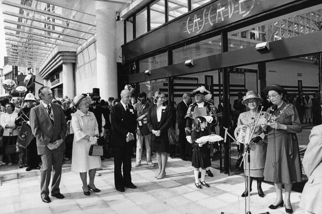 Cascades shopping centre during opening day on September 26, 1989