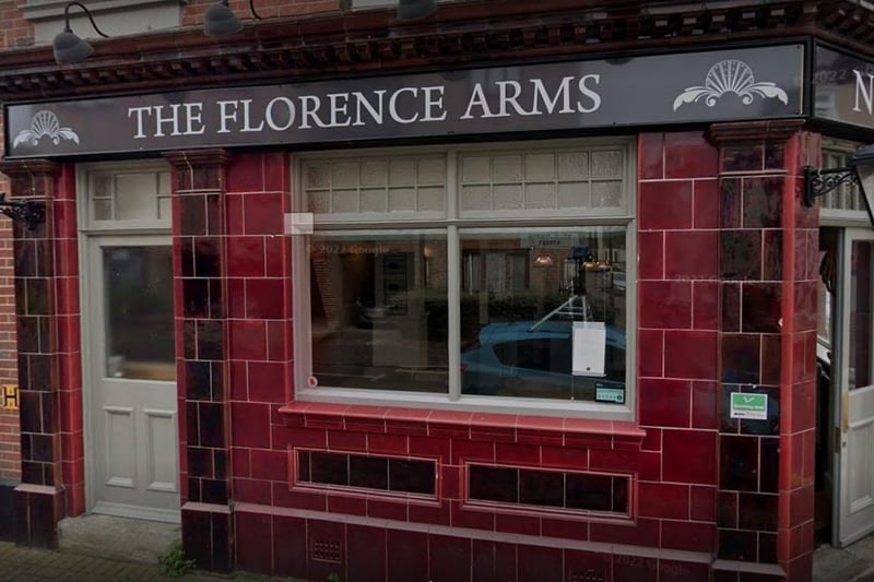 The Florence Arms Gastro Pub, Southsea, has a Google rating of 4.5 for its roast dinners with 667 reviews - 'Amazing Sunday roast. Awesome meat and all the vegetables were fresh and tasty.' 
18-20 Florence Rd, Southsea, Portsmouth, Southsea PO5 2NE