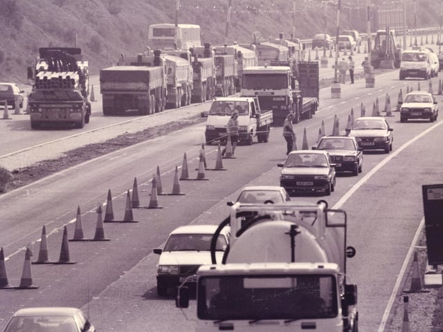Roadworks continue between Hilsea and Fareham junction on the M27 in July 1995. The News PP4079
