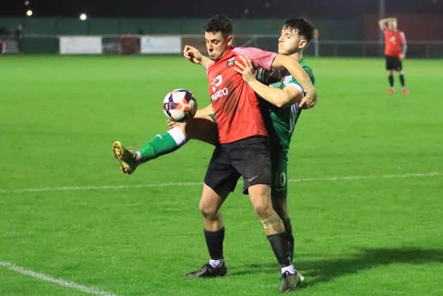 Fareham (red) v Petersfield. Picture by Ken Walker.