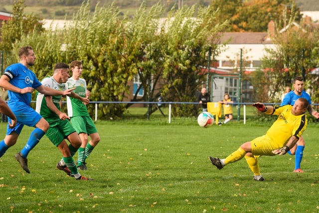 Josh Bailey sees a shot saved. Picture: Keith Woodland