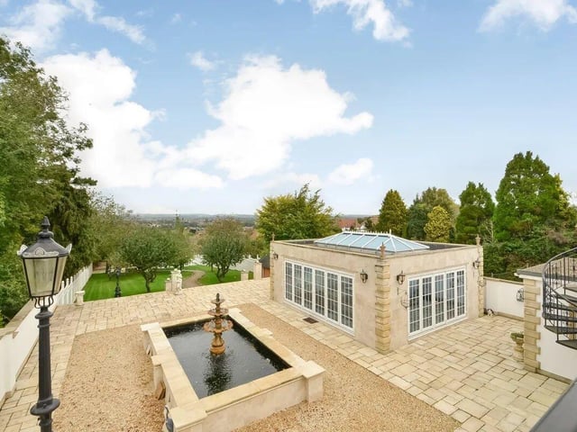 Inside the five bed detached house for sale in Portsdown Hill Road for £2.5m 


Photo credit: Zoopla