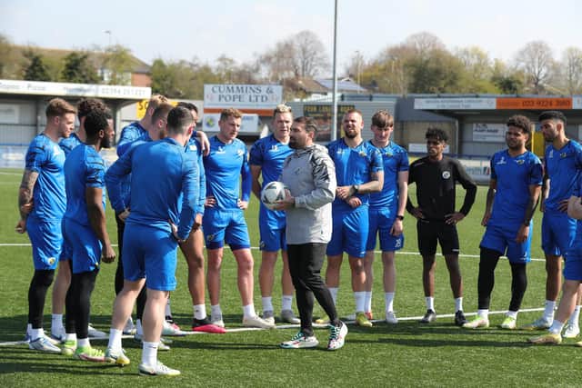 Ant Middleton talks to Hawks players ahead of a training session. Picture by Dave Haines
