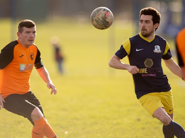 Pelham (blue & yellow) v AFC Farlington. Picture by Keith Woodland