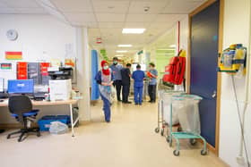 QA Hospital, Portsmouth on Thursday 25th November 2021

Pictured: GV of inside of QA medical wards

Picture Habibur Rahman