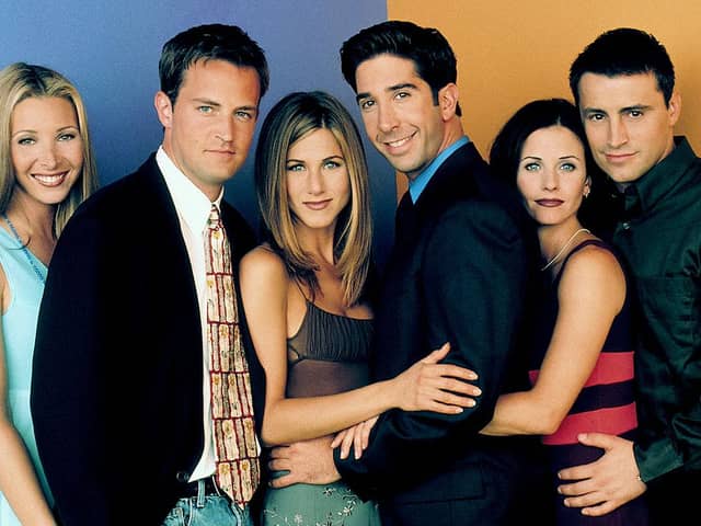 Friends stars' David Schwimmer and Jennifer Aniston have sent the internet wild today over dating rumours.