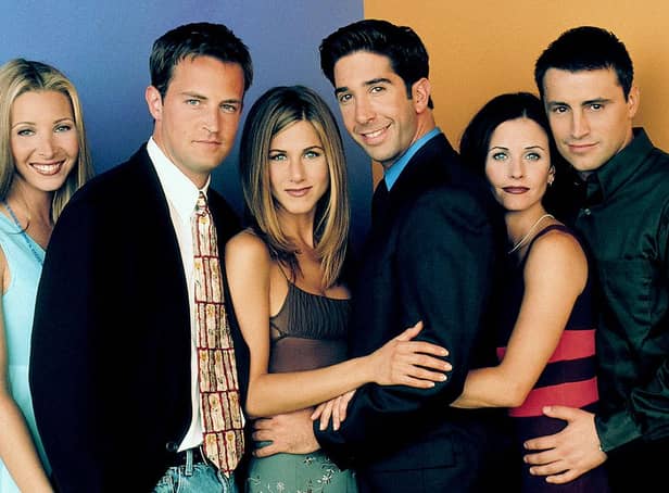 Friends stars' David Schwimmer and Jennifer Aniston have sent the internet wild today over dating rumours.