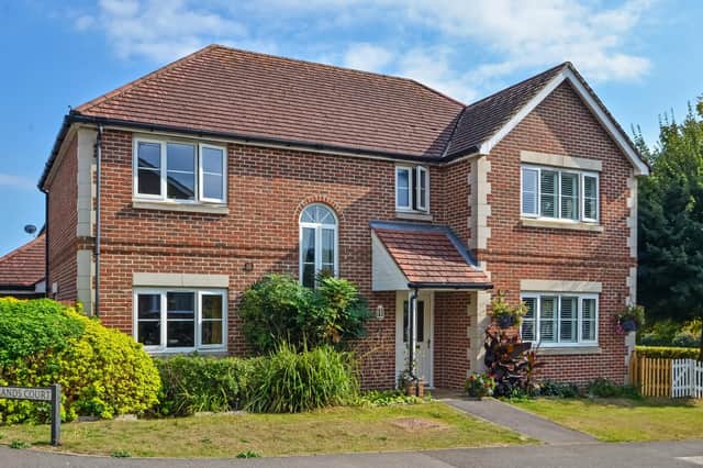 2 Durlands Road, Horndean Picture: Fine and Country