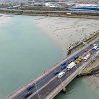 Southsea man arrested for drug-driving after three-vehicle crash on Eastern Road