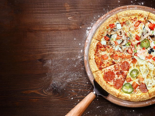 Pizza Paradise at 64 London Road, Portsmouth was voted for by 17 people as the best pizza place in Portsmouth.