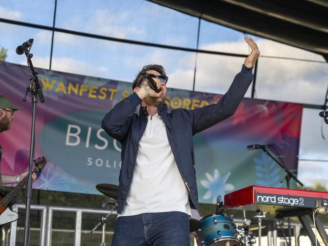 Scouting for Girls at Swanfest 2024