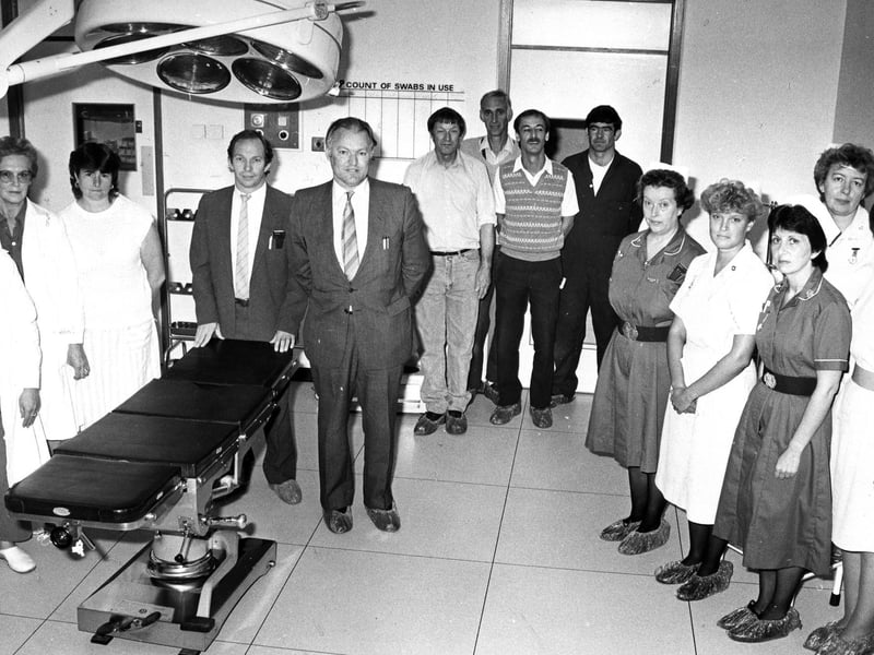 Queen Alexandra Hospital staff in Unit A, 1987. The News PP5139