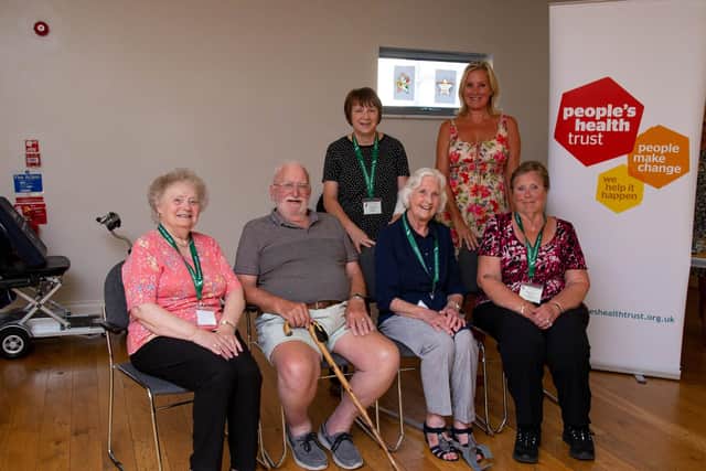 Caroline Dinenage is joining Partners Through Pain meeting to celebrate a grant that has been obtained from Peoples Health Trust to support the group.
Pictured: Caroline Dinenage and Partners Through Pain committee members, Julie Bell, Andy Faulkner, Lisa Brzezinski, Brenda Hadfield and Erica Dawtrey at Christ Church, Gosport on Wednesday 31st August 2022