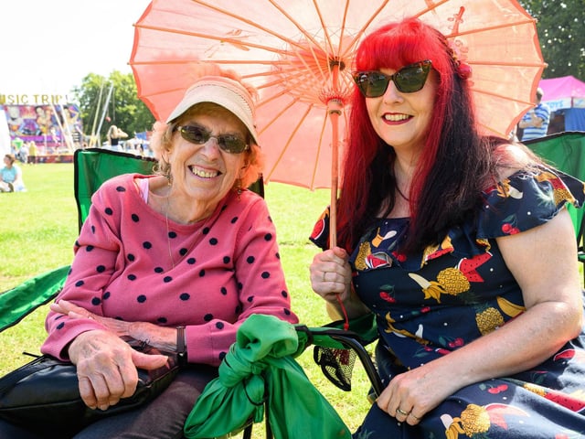Pictured is: Jean Petty and Ruth Cole
Picture: Keith Woodland (020921-27)